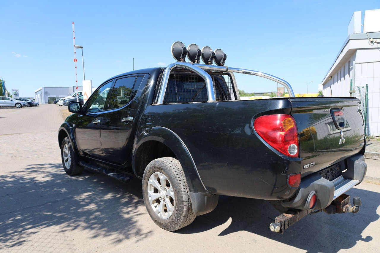 Mitsubishi L200 Invite 2.5 DI - SUV: picture 4 Mitsubishi L200 Invite 2.5 DI - SUV: picture 4