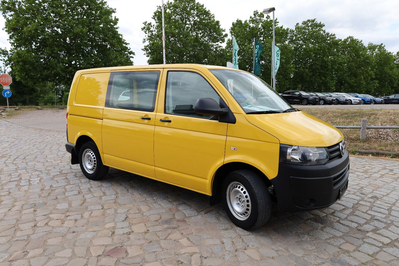 Volkswagen T5 Transporter Kasten-Kombi 2.0 TDI/EU5 - Small van: picture 2 Volkswagen T5 Transporter Kasten-Kombi 2.0 TDI/EU5 - Small van: picture 2