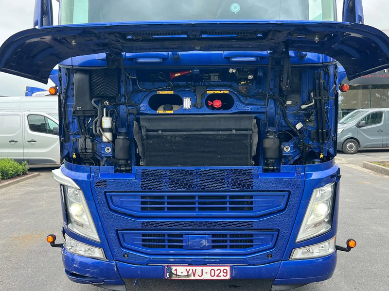 Volvo FH 460 LNG+Diesel full options 2021 model - Tractor unit: picture 3 Volvo FH 460 LNG+Diesel full options 2021 model - Tractor unit: picture 3