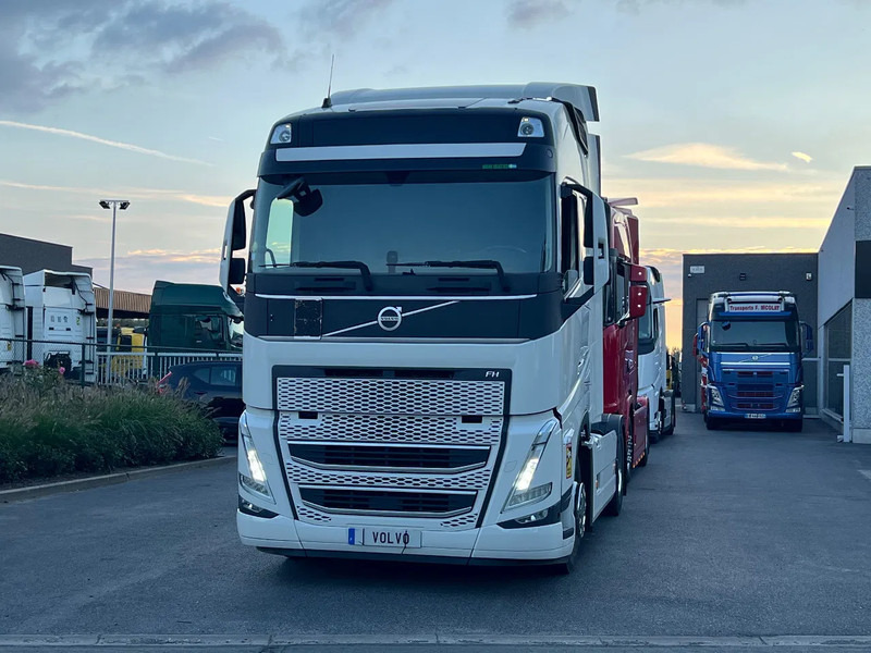 Volvo FH 500 2023**Park cool**FH500 2023 486.000km** - Tractor unit: picture 2 Volvo FH 500 2023**Park cool**FH500 2023 486.000km** - Tractor unit: picture 2