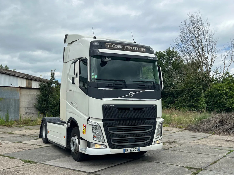 Volvo FH 500 Park cool***2xdieseltanks***Fridge***FH500 2017 - Tractor unit: picture 1 Volvo FH 500 Park cool***2xdieseltanks***Fridge***FH500 2017 - Tractor unit: picture 1