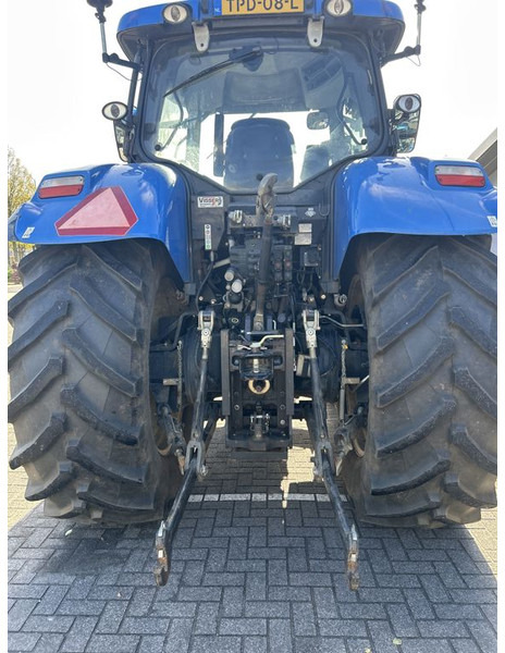New Holland New Holland T7.200 Autocommand - Farm tractor: picture 3 New Holland New Holland T7.200 Autocommand - Farm tractor: picture 3