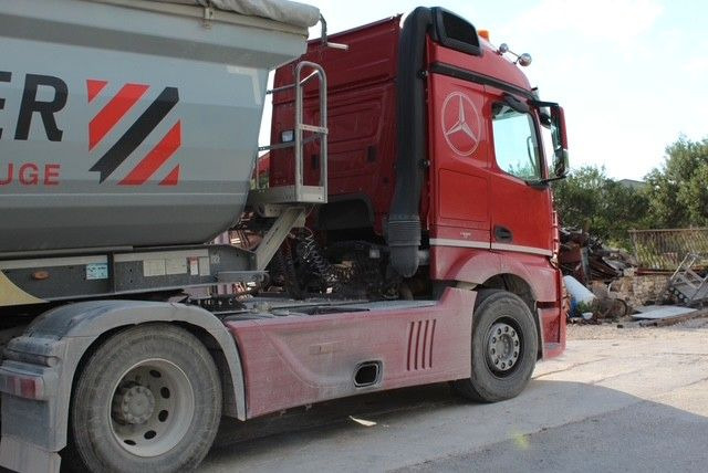 Mercedes-Benz Actros 4 2-Achser BM 963 1848 OM471 4x2 SZM - Tractor unit: picture 3 Mercedes-Benz Actros 4 2-Achser BM 963 1848 OM471 4x2 SZM - Tractor unit: picture 3