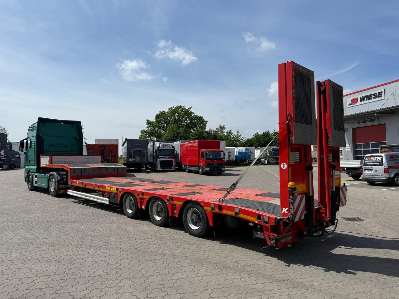 Kässbohrer SLS.HS Tieflader mit hydr. Schwanenhals - Low loader semi-trailer: picture 2 Kässbohrer SLS.HS Tieflader mit hydr. Schwanenhals - Low loader semi-trailer: picture 2