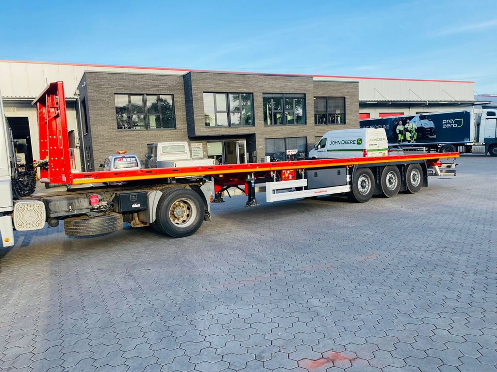 Kässbohrer SPS Maxima Schwerlast Plattform Auflieger Kässbohrer SPS Maxima Schwerlast Plattform Auflieger - Dropside/ Flatbed semi-trailer: picture 1 Kässbohrer SPS Maxima Schwerlast Plattform Auflieger Kässbohrer SPS Maxima Schwerlast Plattform Auflieger - Dropside/ Flatbed semi-trailer: picture 1