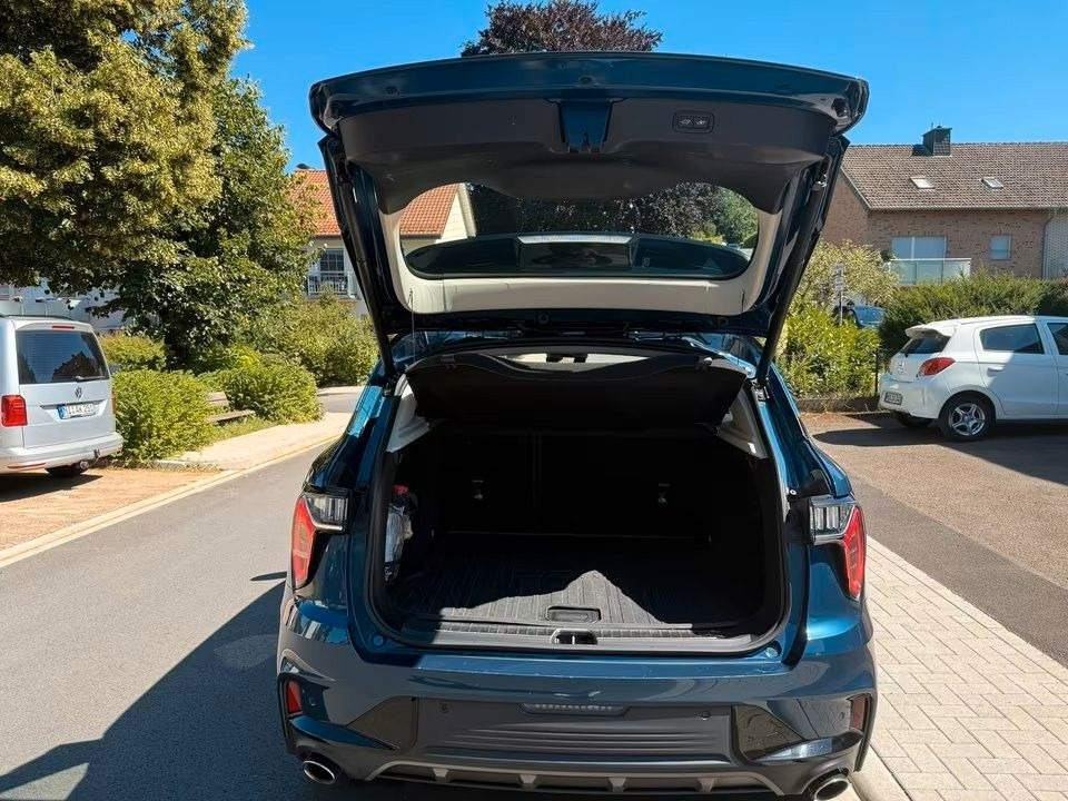 Lynk&Co 1.5 HEV Pano/SHZ/Navi/ Cam/PDC - SUV: picture 5 Lynk&Co 1.5 HEV Pano/SHZ/Navi/ Cam/PDC - SUV: picture 5