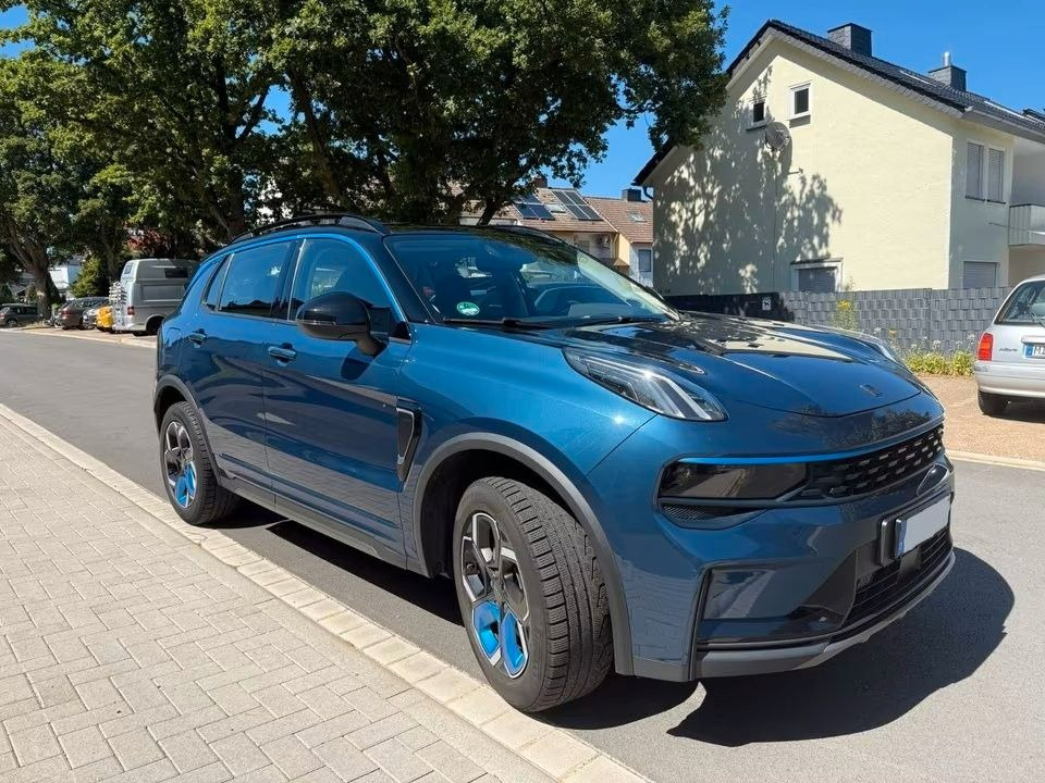 Lynk&Co 1.5 HEV Pano/SHZ/Navi/ Cam/PDC - SUV: picture 4 Lynk&Co 1.5 HEV Pano/SHZ/Navi/ Cam/PDC - SUV: picture 4