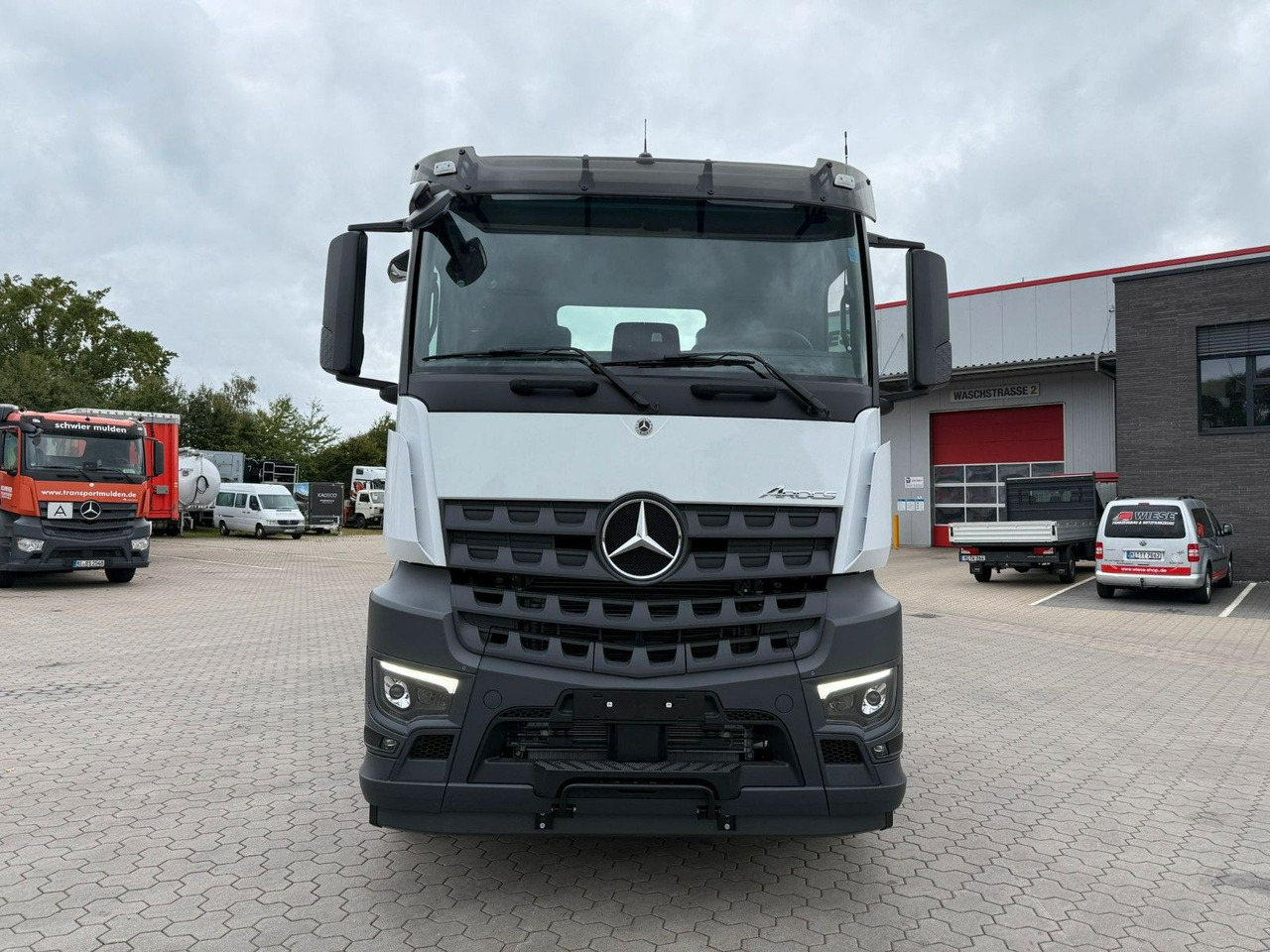 Mercedes-Benz Arocs 5 2651L 6 x4 Meiller RS 2170 - Hook lift truck: picture 5 Mercedes-Benz Arocs 5 2651L 6 x4 Meiller RS 2170 - Hook lift truck: picture 5