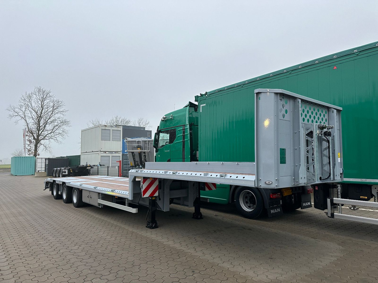 Tieflader Zwangslenkung Betonteile Fertigteile - Low loader semi-trailer: picture 3 Tieflader Zwangslenkung Betonteile Fertigteile - Low loader semi-trailer: picture 3