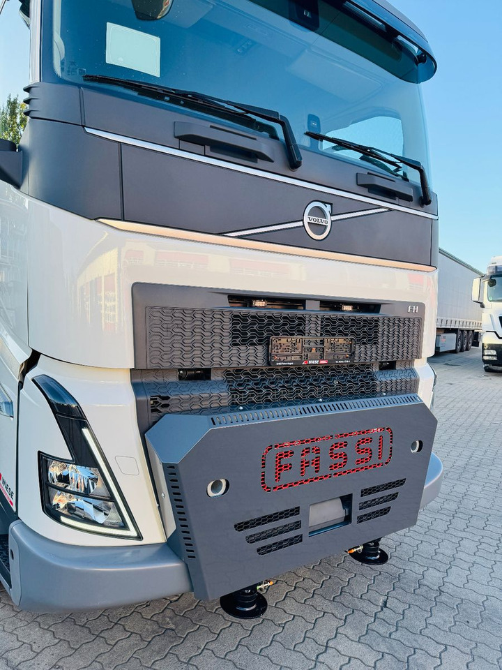 Volvo FH500 6x2 mit Fassi F545 2.27 JIB Winde so - Tractor unit: picture 2 Volvo FH500 6x2 mit Fassi F545 2.27 JIB Winde so - Tractor unit: picture 2