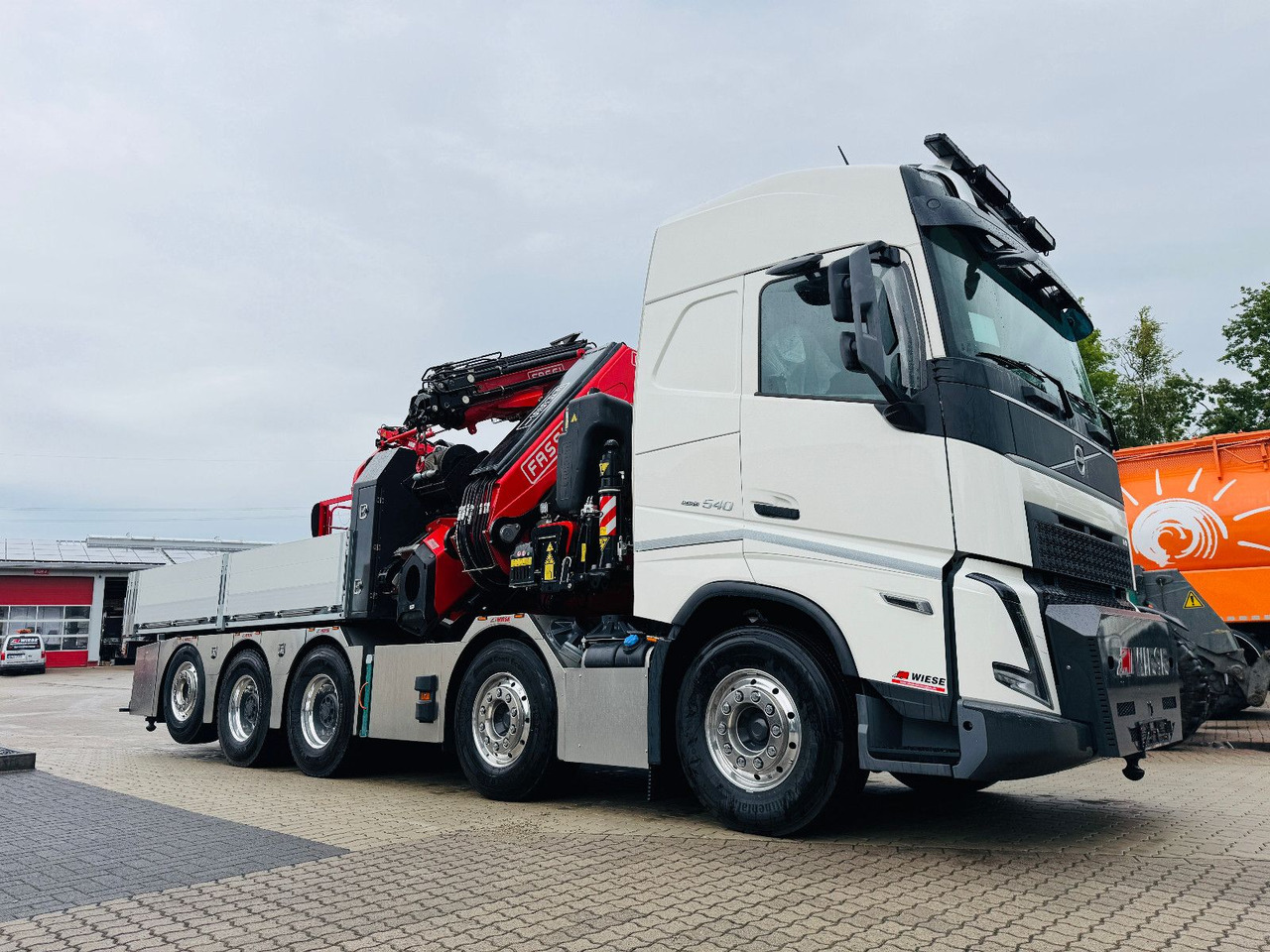 Volvo FH540 10x4 mit F1150 Ladekran, Sattelzugmaschine - Dropside/ Flatbed truck, Crane truck: picture 4 Volvo FH540 10x4 mit F1150 Ladekran, Sattelzugmaschine - Dropside/ Flatbed truck, Crane truck: picture 4