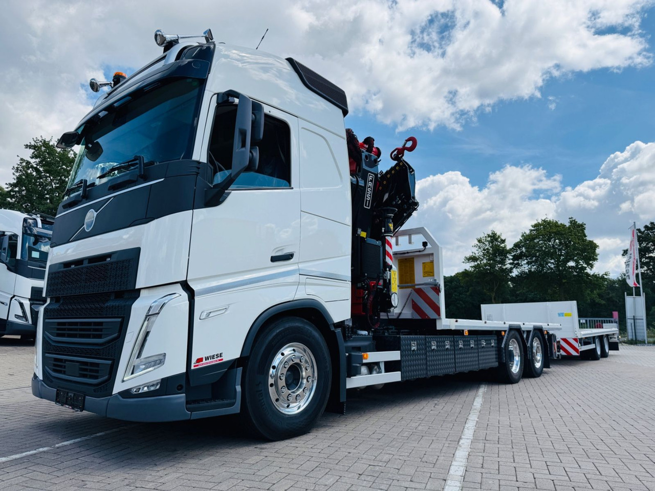 Volvo FH540 6x2 Containerpritsche mit F545RA.2.26 - Crane truck: picture 1 Volvo FH540 6x2 Containerpritsche mit F545RA.2.26 - Crane truck: picture 1