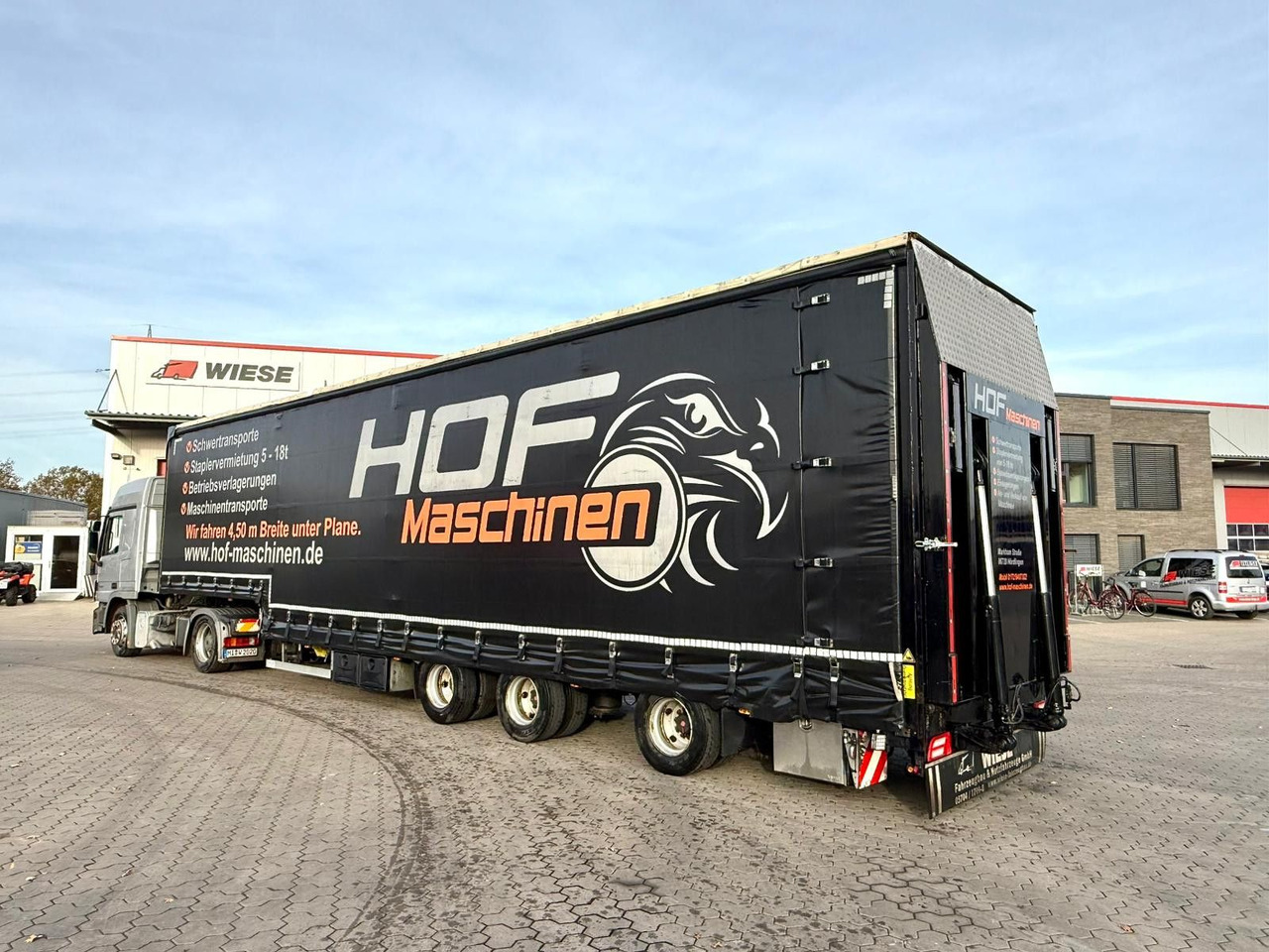 Wiese 3-Achs Stufen Sattel mit Auffahrrampe 25T - Low loader semi-trailer: picture 1 Wiese 3-Achs Stufen Sattel mit Auffahrrampe 25T - Low loader semi-trailer: picture 1