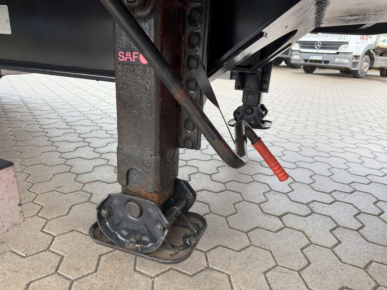 Low loader semi-trailer Wiese Mega Schiebeplane mit Dhollandia Rampe 9t: picture 14