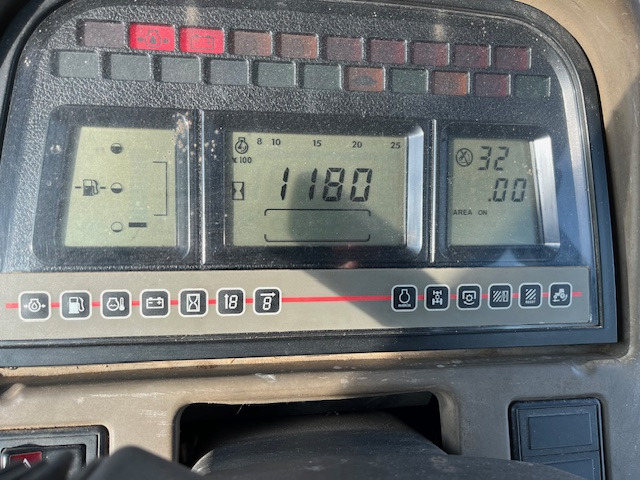 Farm tractor CASE MXM155: picture 8