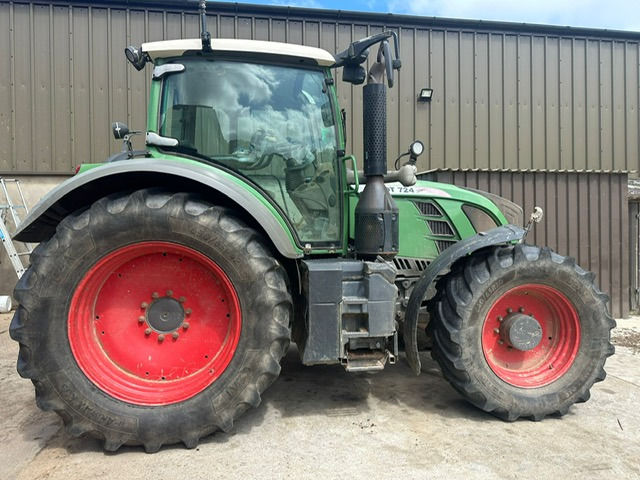FENDT 724 Plus - Farm tractor: picture 2 FENDT 724 Plus - Farm tractor: picture 2