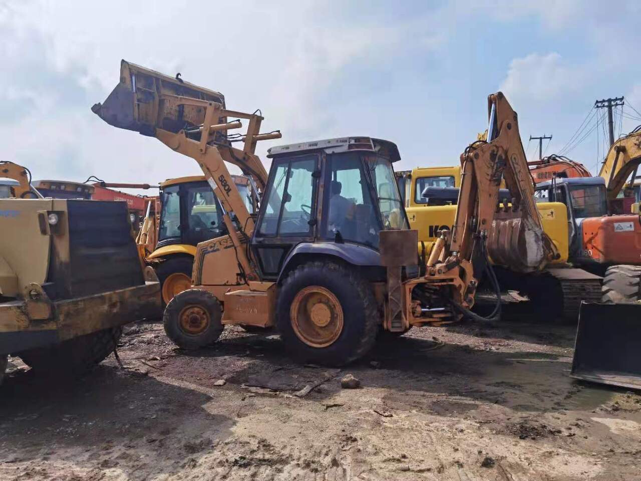 CASE 580L - Backhoe loader: picture 1 CASE 580L - Backhoe loader: picture 1