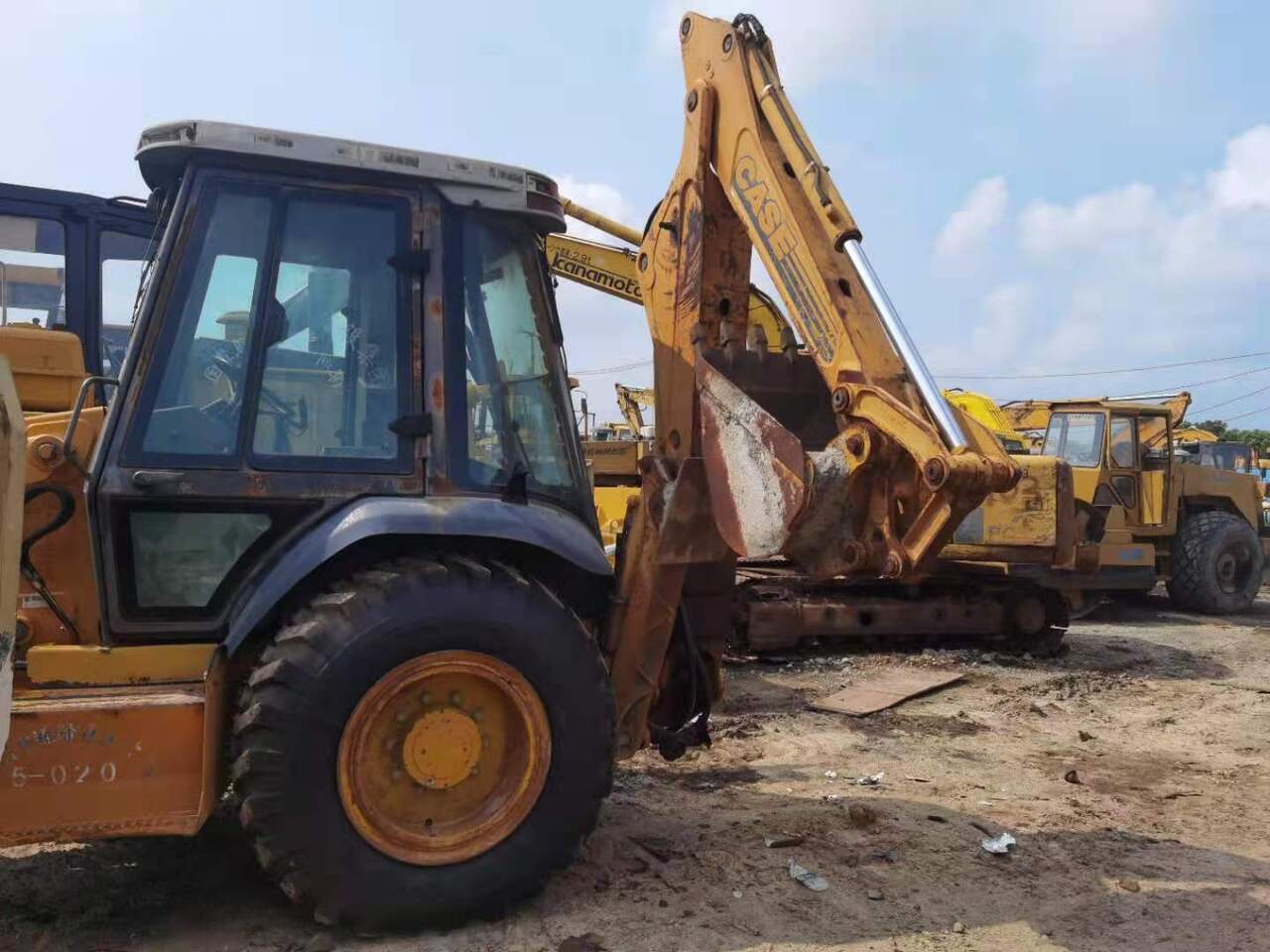 CASE 580L - Backhoe loader: picture 3 CASE 580L - Backhoe loader: picture 3