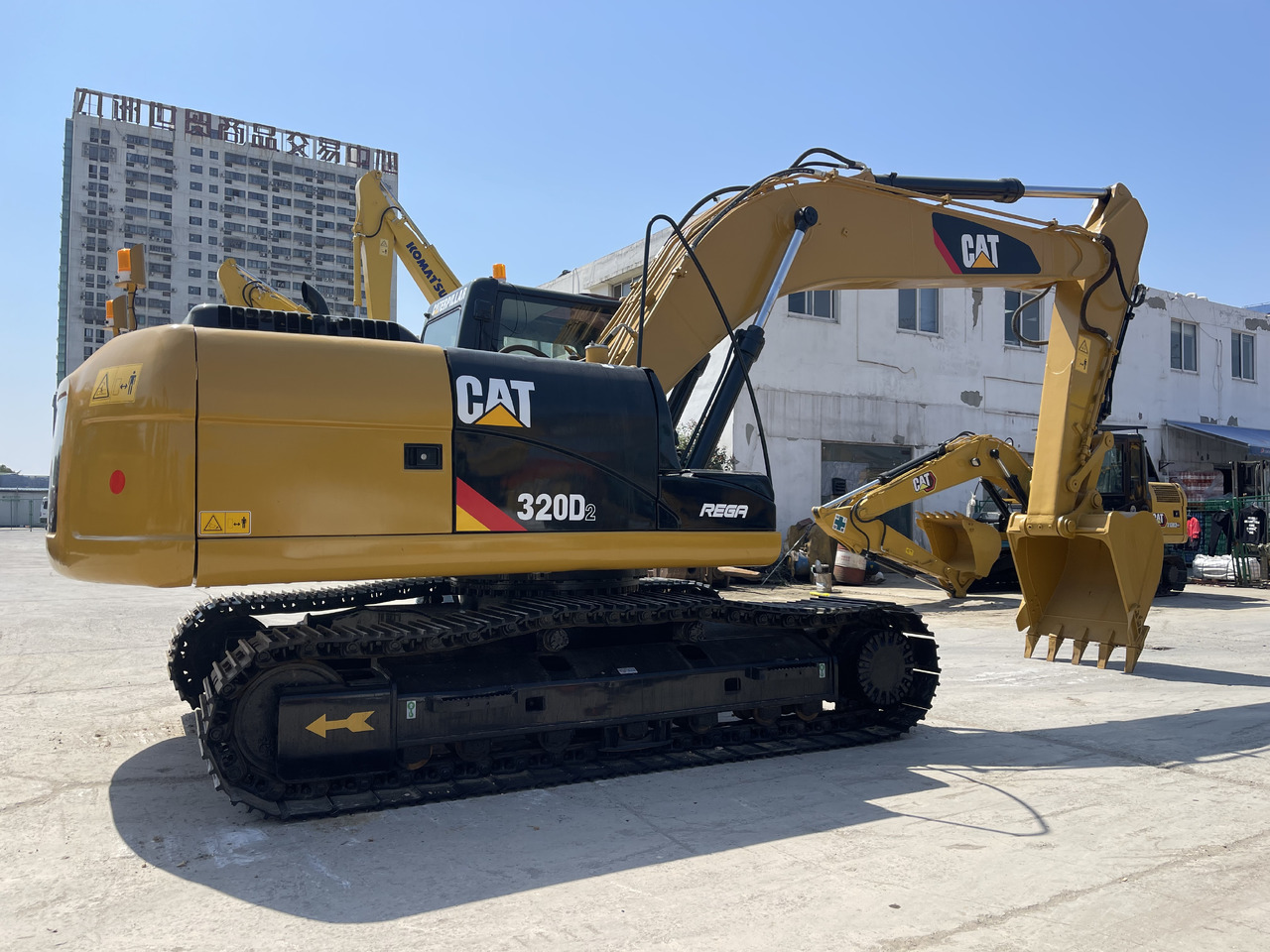 CATERPILLAR 320D2 - Crawler excavator: picture 4 CATERPILLAR 320D2 - Crawler excavator: picture 4