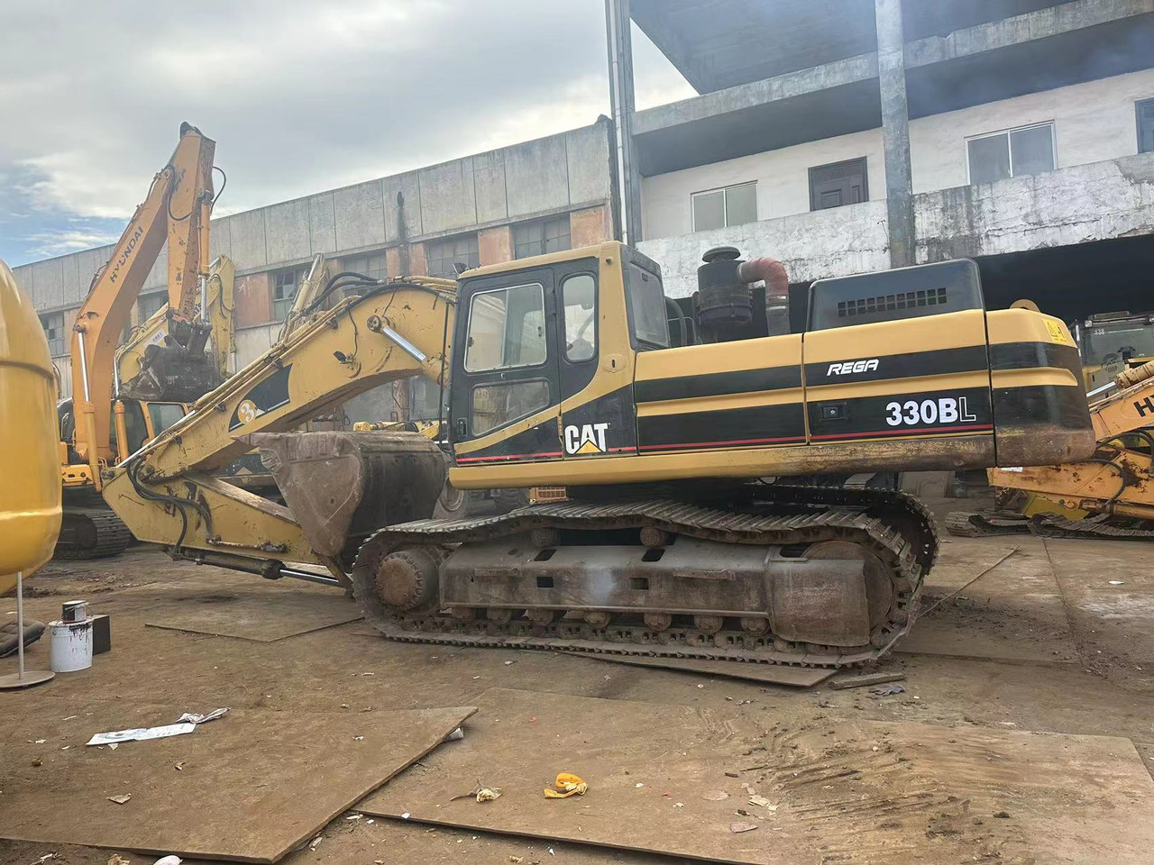 CATERPILLAR 330BL-excavator - Crawler excavator: picture 5 CATERPILLAR 330BL-excavator - Crawler excavator: picture 5