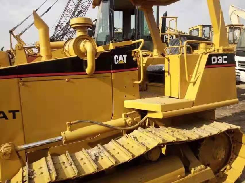 CATERPILLAR D3C - Bulldozer: picture 5 CATERPILLAR D3C - Bulldozer: picture 5