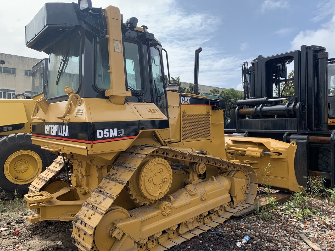 CATERPILLAR D5MXL - Bulldozer: picture 1 CATERPILLAR D5MXL - Bulldozer: picture 1