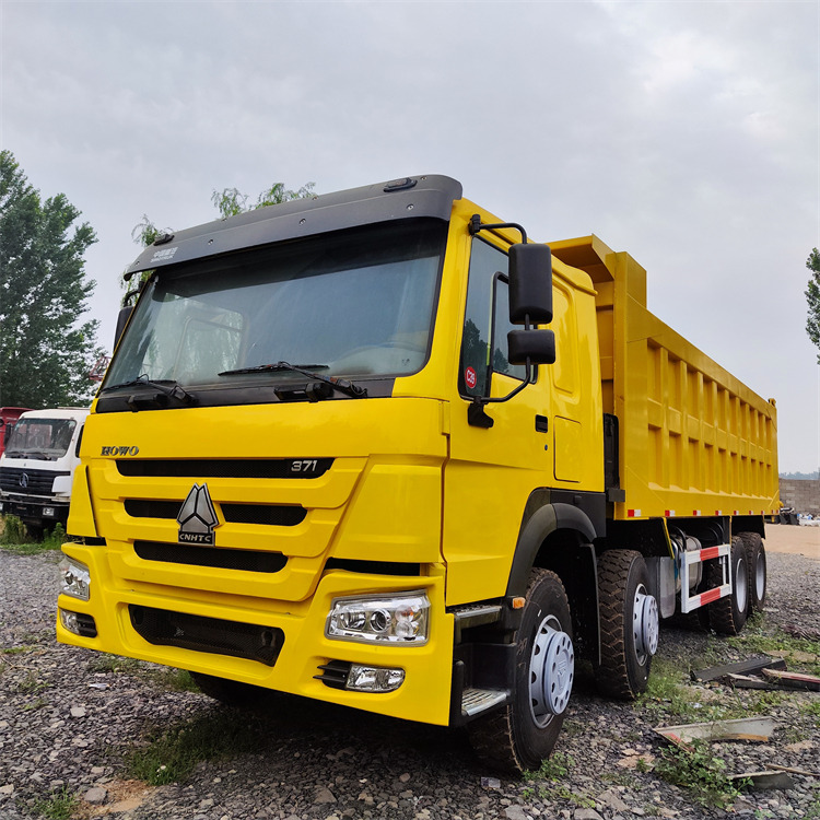 HOWO HOWO 8x4 371hp-Yellow - Tipper: picture 4 HOWO HOWO 8x4 371hp-Yellow - Tipper: picture 4