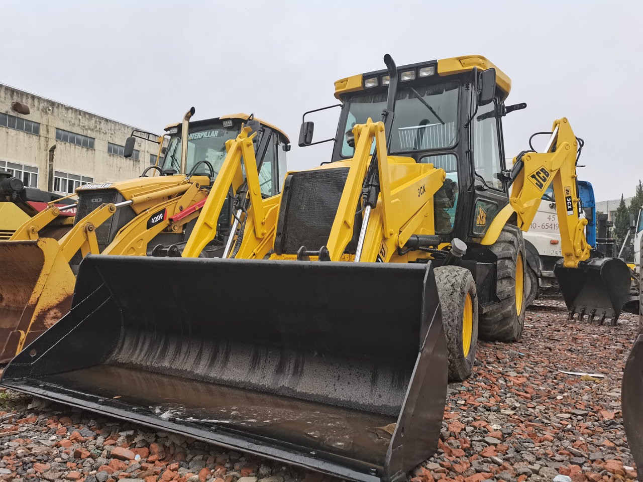 JCB 3CX - Backhoe loader: picture 1 JCB 3CX - Backhoe loader: picture 1