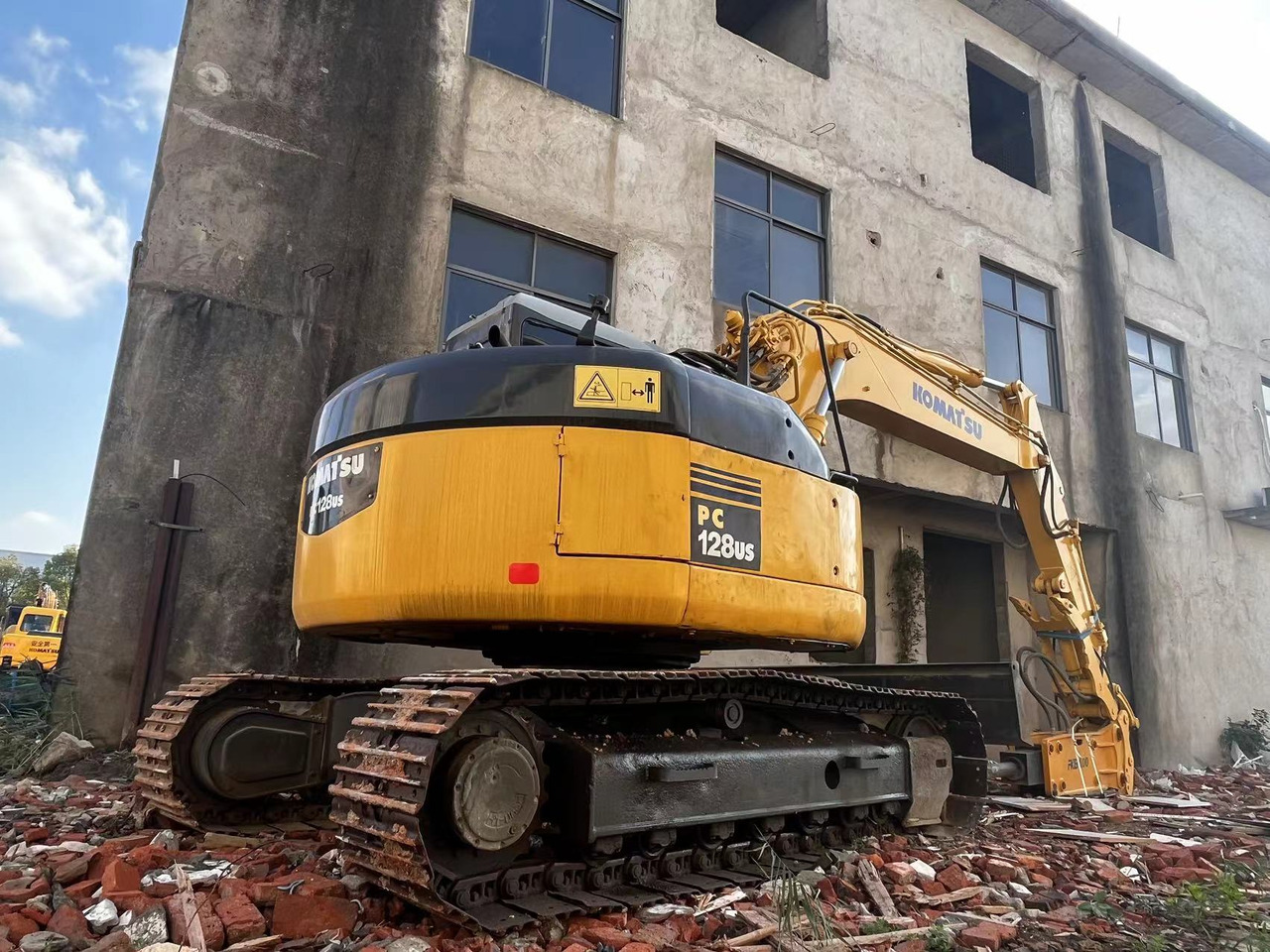 KOMATSU PC128US - Excavator: picture 1 KOMATSU PC128US - Excavator: picture 1