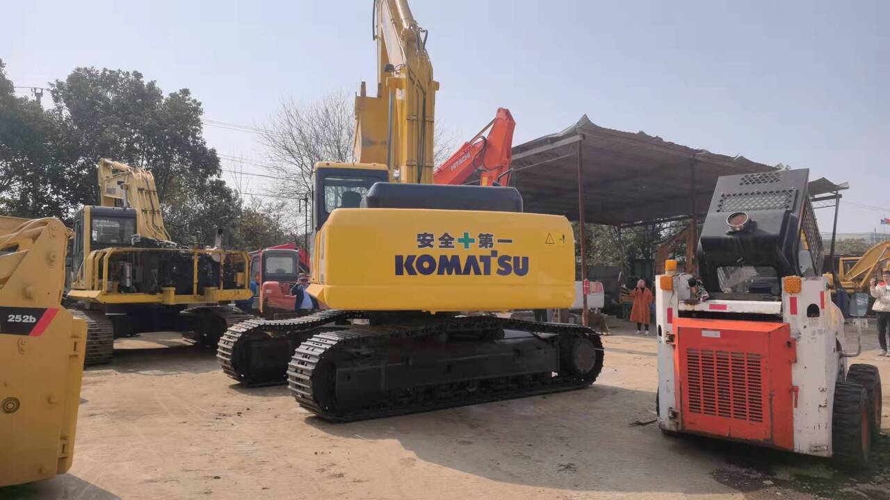 KOMATSU PC300-7 - Crawler excavator: picture 4 KOMATSU PC300-7 - Crawler excavator: picture 4