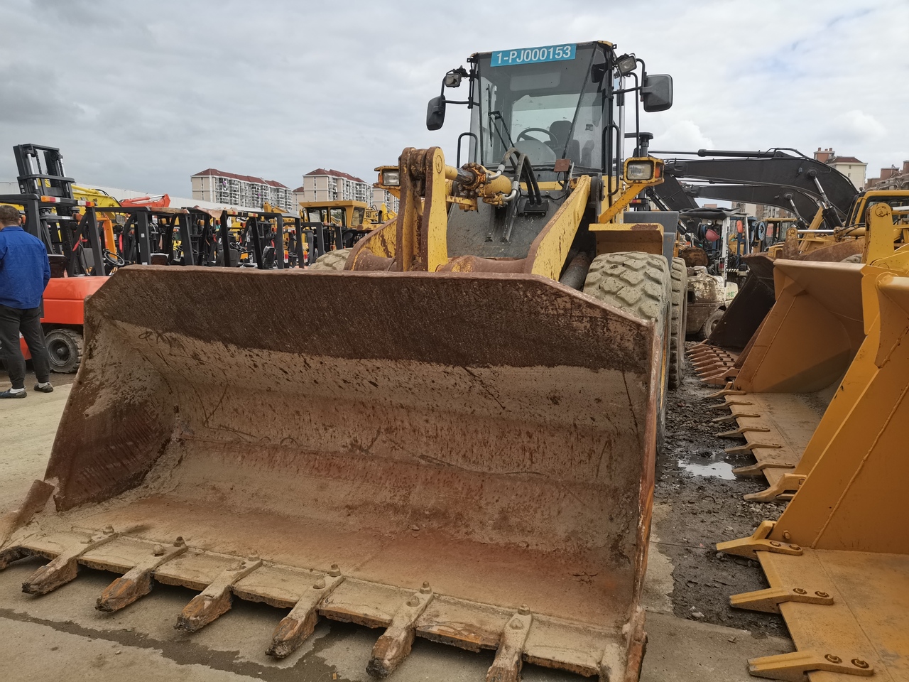 KOMATSU WA320-5 - Wheel loader: picture 2 KOMATSU WA320-5 - Wheel loader: picture 2