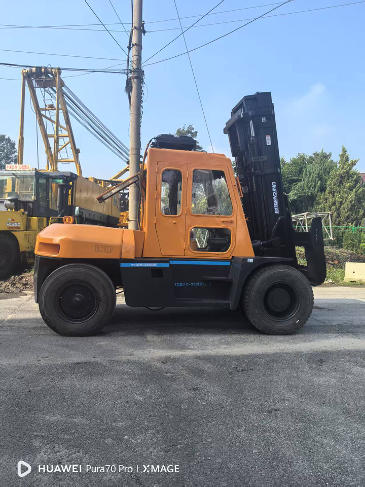 TCM FD100 - Diesel forklift: picture 3 TCM FD100 - Diesel forklift: picture 3