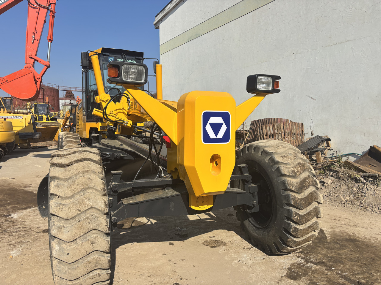 XCMG GR180 - Grader: picture 2 XCMG GR180 - Grader: picture 2