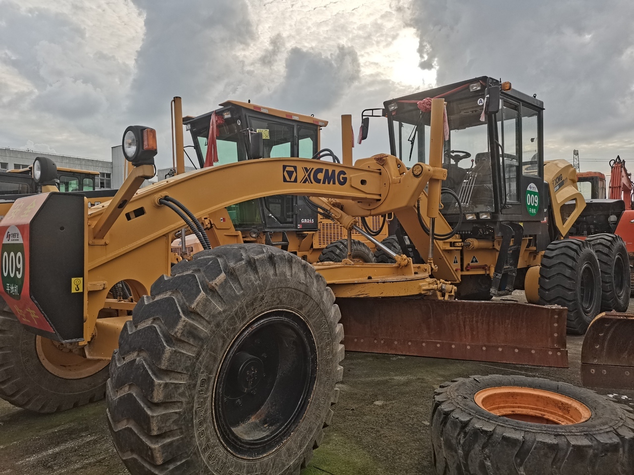 XCMG GR180 - Grader: picture 1 XCMG GR180 - Grader: picture 1
