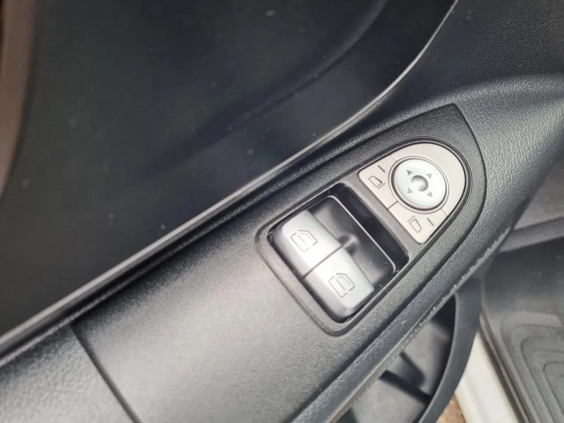 Small van Mercedes-Benz Vito 111 CDI EURO 6 Bestel Airco/ PDC/ Navi: picture 13 Small van Mercedes-Benz Vito 111 CDI EURO 6 Bestel Airco/ PDC/ Navi: picture 13