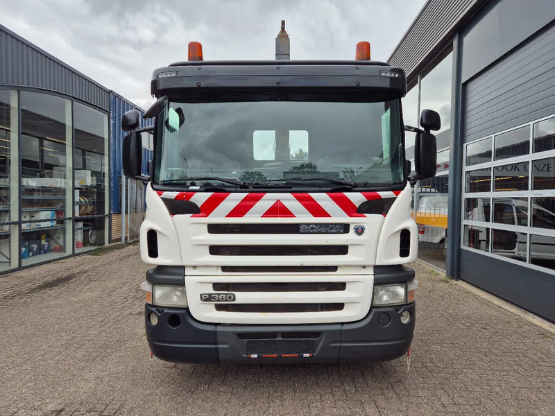 Scania P360 6X2 Containersysteem/ 21T Multilift/ Adjustable Hook - Hook lift truck: picture 3 Scania P360 6X2 Containersysteem/ 21T Multilift/ Adjustable Hook - Hook lift truck: picture 3