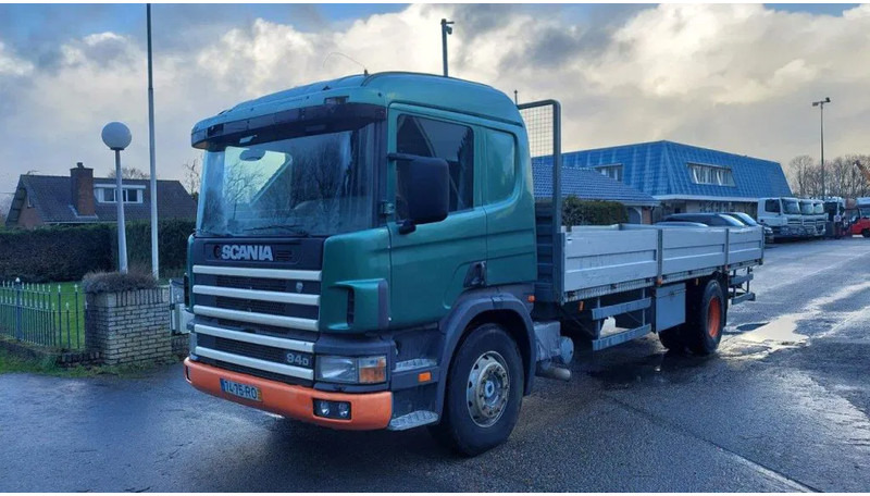 Scania P94-220 Manual Steel - Dropside/ Flatbed truck: picture 1 Scania P94-220 Manual Steel - Dropside/ Flatbed truck: picture 1