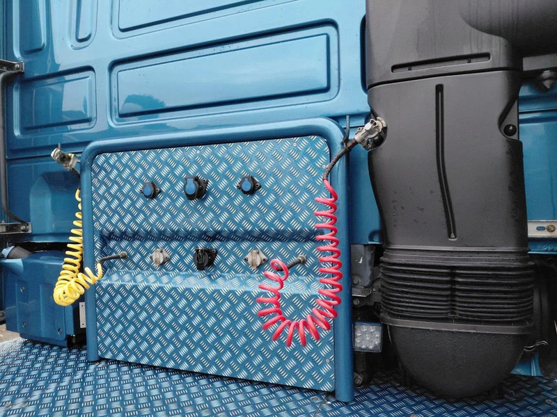 DAF XF 510 RETARDER SHOWTRUCK with inspection - Tractor unit: picture 5 DAF XF 510 RETARDER SHOWTRUCK with inspection - Tractor unit: picture 5