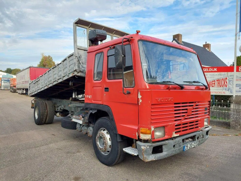 Volvo FL 10 4X2 Kipper - Tipper: picture 2 Volvo FL 10 4X2 Kipper - Tipper: picture 2
