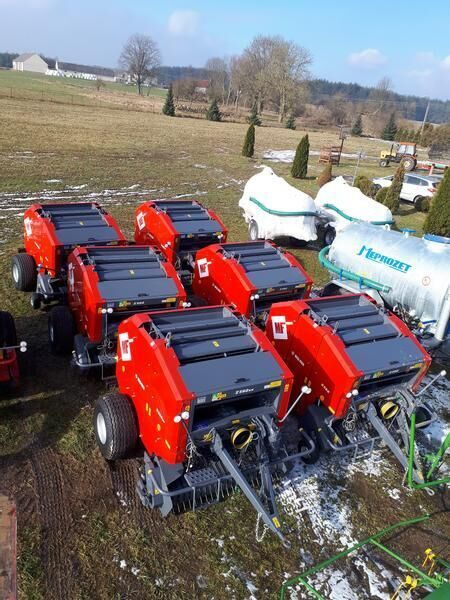 METAL-FACH Prasa Belująca/ πρέσα για σφυρίχτρα/ / Prensa de balas - Bale wrapper: picture 4 METAL-FACH Prasa Belująca/ πρέσα για σφυρίχτρα/ / Prensa de balas - Bale wrapper: picture 4