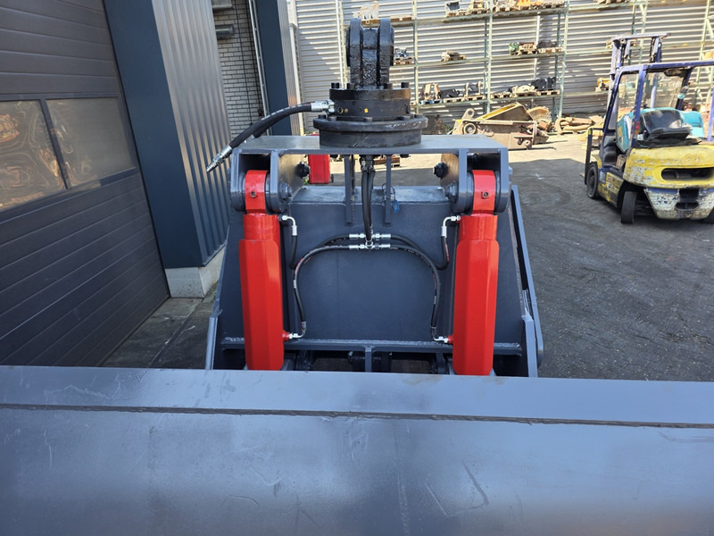 Clamshell bucket 3000 liter LIKE NEW!! sennebogen liebherr lh fuchs mhl mantsinen - Grapple for Construction machinery: picture 5 Clamshell bucket 3000 liter LIKE NEW!! sennebogen liebherr lh fuchs mhl mantsinen - Grapple for Construction machinery: picture 5