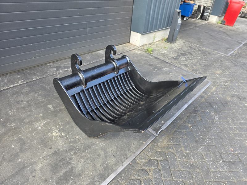 Puinbak cw 30 cw 40 eurosteel puinbak - Bucket for Construction machinery: picture 3 Puinbak cw 30 cw 40 eurosteel puinbak - Bucket for Construction machinery: picture 3