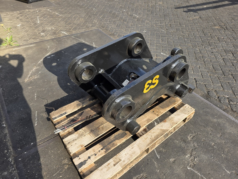 Snelwissel cw55s dx490 dx520 coupler doosan dx490 dx520 - Quick coupler for Construction machinery: picture 5 Snelwissel cw55s dx490 dx520 coupler doosan dx490 dx520 - Quick coupler for Construction machinery: picture 5
