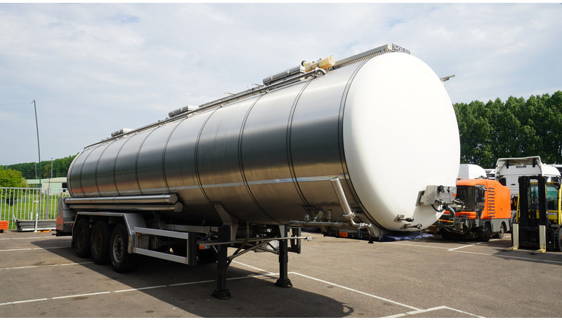 Burg 3 AXLE FOOD TRAILER 38.200LTR - Tank semi-trailer: picture 3 Burg 3 AXLE FOOD TRAILER 38.200LTR - Tank semi-trailer: picture 3