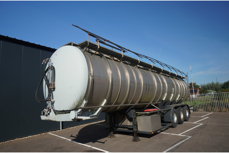 Dijkstra 3 AXLE CHEMIE TANK TRAILER 42 m3 - Tank semi-trailer: picture 2 Dijkstra 3 AXLE CHEMIE TANK TRAILER 42 m3 - Tank semi-trailer: picture 2