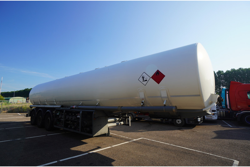 LAG 3 AXLE FUEL TANK 5 COMPARTMENTS 47.500LTR - Tank semi-trailer: picture 3 LAG 3 AXLE FUEL TANK 5 COMPARTMENTS 47.500LTR - Tank semi-trailer: picture 3