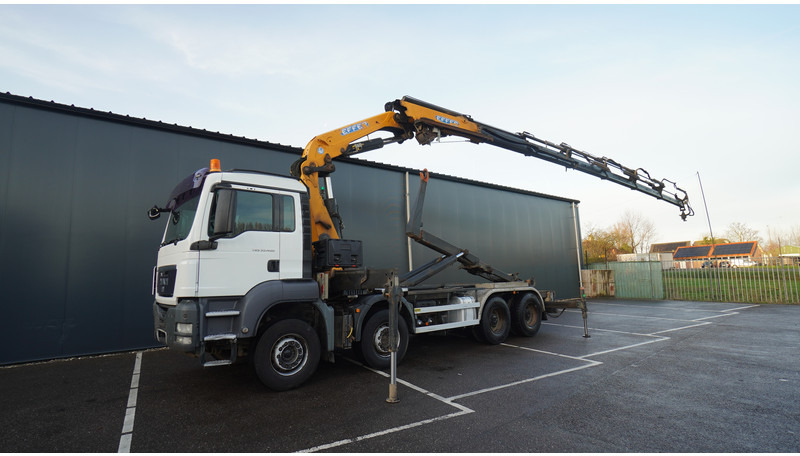MAN TGS 35.400 8X4 HOOKARM SYSTEM WITH EFFER 305/11/6S - Crane truck: picture 2 MAN TGS 35.400 8X4 HOOKARM SYSTEM WITH EFFER 305/11/6S - Crane truck: picture 2