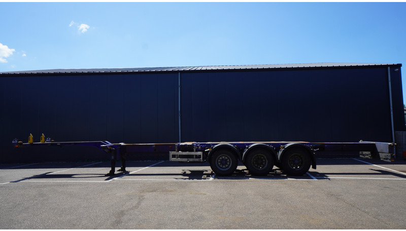 Pacton 3 AXLE CONTAINER TRANSPORT TRAILER EXTENDABLE 45 FT - Container transporter/ Swap body semi-trailer: picture 1 Pacton 3 AXLE CONTAINER TRANSPORT TRAILER EXTENDABLE 45 FT - Container transporter/ Swap body semi-trailer: picture 1