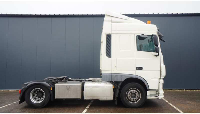 DAF XF 440 EURO 6 SPACECAB - Tractor unit: picture 2 DAF XF 440 EURO 6 SPACECAB - Tractor unit: picture 2