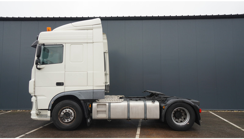 DAF XF 440 SPACECAB EURO 6 - Tractor unit: picture 1 DAF XF 440 SPACECAB EURO 6 - Tractor unit: picture 1